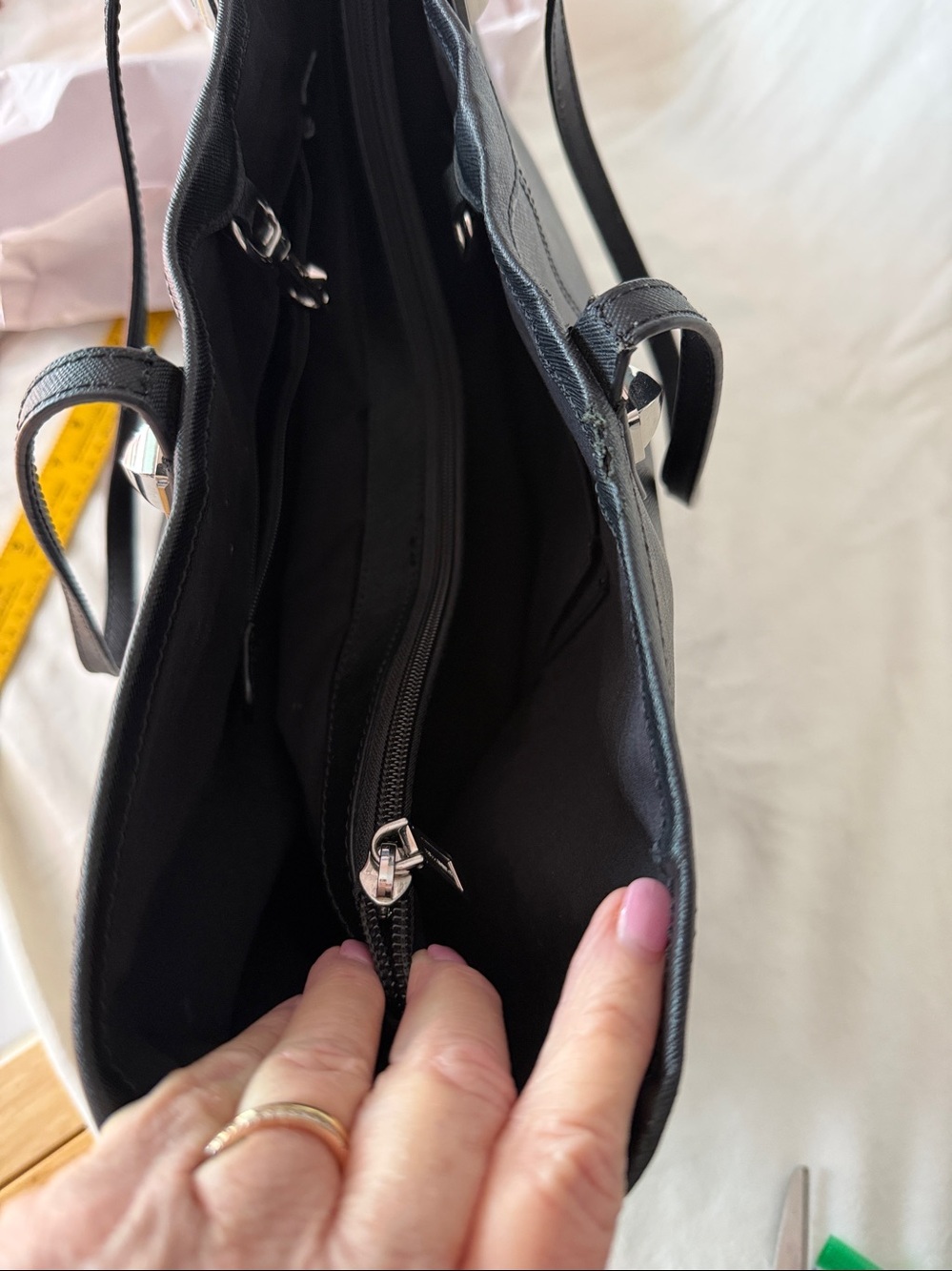 Rebecca Minkoff Black Leather Tote Bag Large Everyday Work Purse Classic Chic - Picture 8 of 15